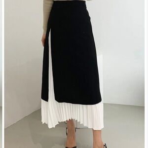 Commense Two Tone Pleated Long Skirt NWT
